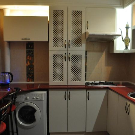 Cozy Apartments Near The Mcdonalds Kremenchuk Luaran gambar